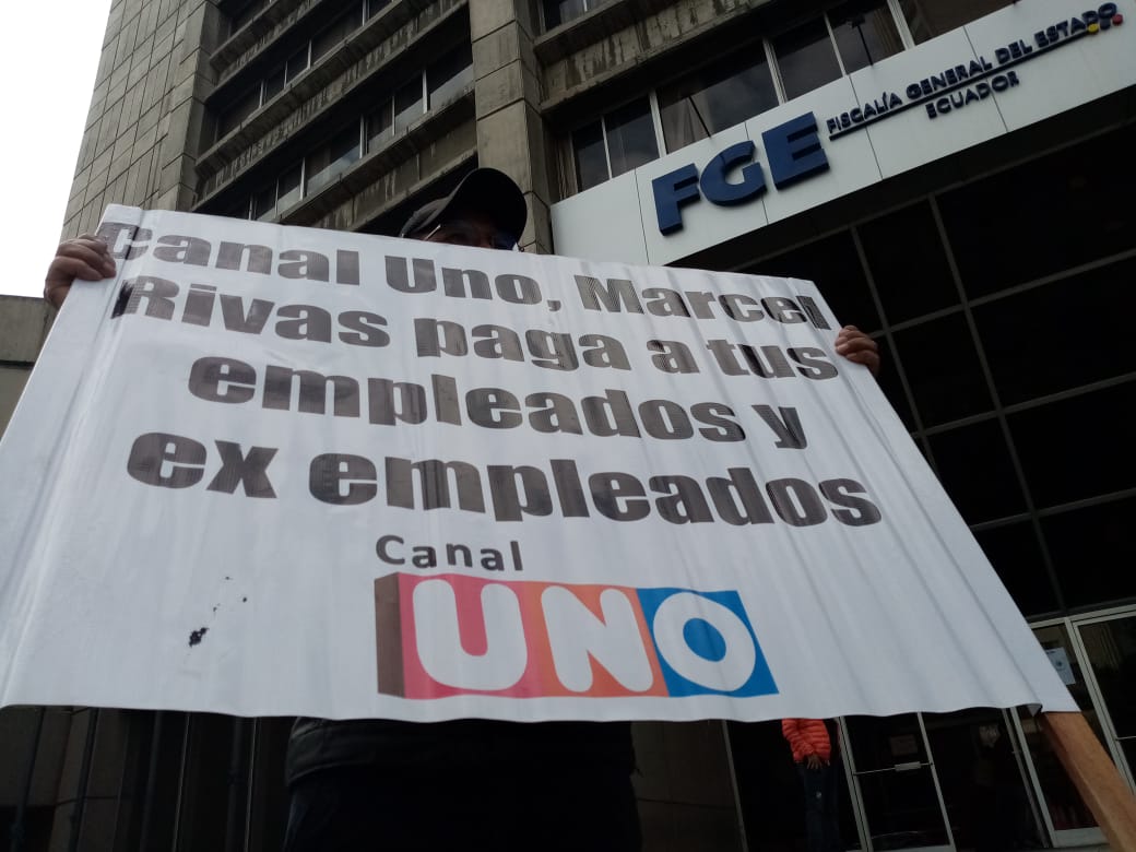 Protesta de extrabajadores de Canal Uno