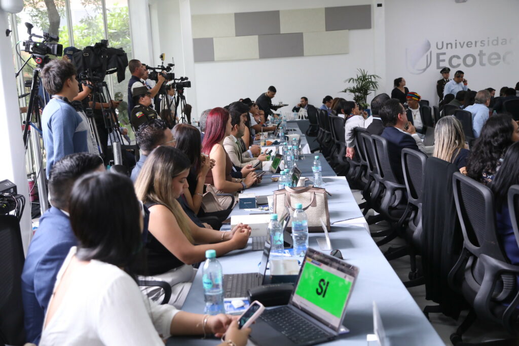 Bancada de ADN en Samborondón